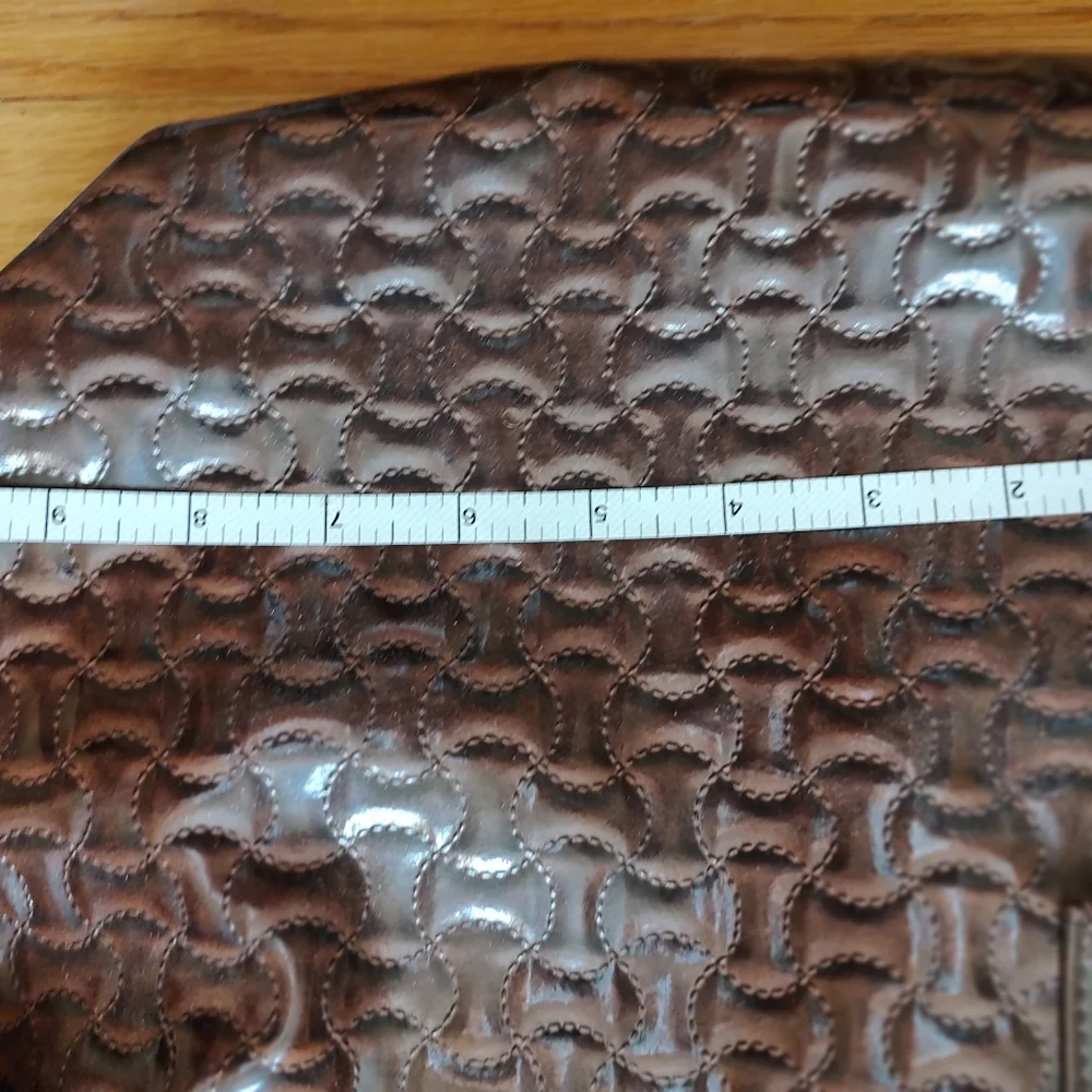 Tote - Picture 4 of 6